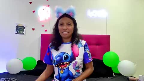 ellie_cute7 online show from April 9, 2026, 8:03 pm