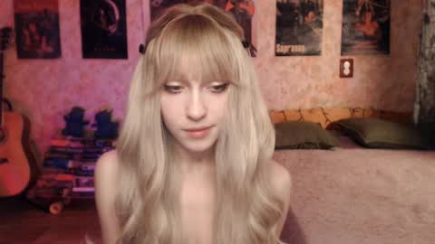 ellie_friendly online show from February 10, 2025, 11:23 pm