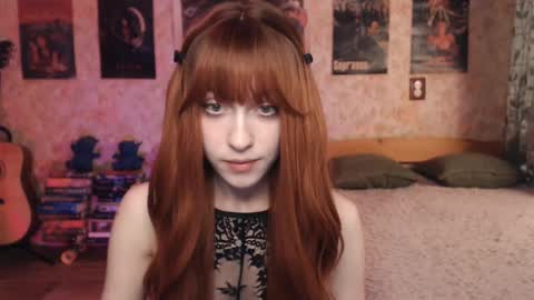 ellie_friendly online show from September 17, 2025, 11:17 pm