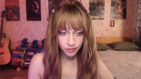 Snapshot of ellie_friendly chatting on July 22, 2026, 1:30 am ellie_friendly online show from July 22, 2026, 1:30 am