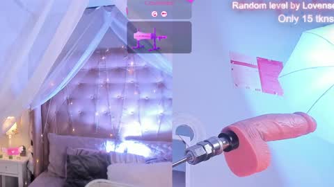  Ellie Jhonson  online show from February 6, 2025, 6:02 pm