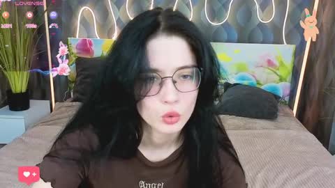 ellie_magic online show from March 28, 2026, 1:54 pm