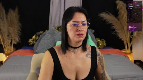 Ellie Ramos online show from December 26, 2024, 12:27 pm