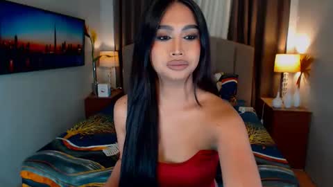 Snapshot of elliecummers chatting on December 25, 2024, 8:51 am ellie online show from December 25, 2024, 8:51 am