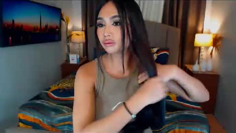 Snapshot of elliecummers chatting on January 4, 2025, 8:27 pm ellie online show from January 4, 2025, 8:27 pm