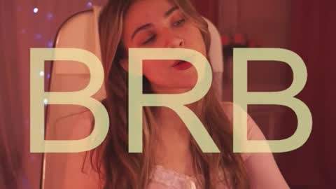 Snapshot of elliecutes chatting on October 26, 2025, 8:20 am elliecutes online show from October 26, 2025, 8:20 am