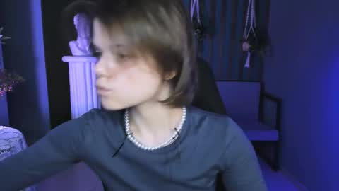 elliemurler online show from October 17, 2025, 9:12 am