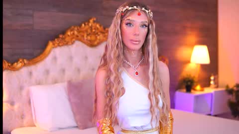 Ellie online show from October 31, 2025, 11:22 am