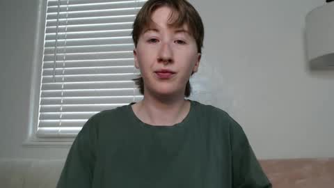 Snapshot of ellierowyn chatting on September 15, 2025, 10:43 pm Ellie Rowyn online show from September 15, 2025, 10:43 pm