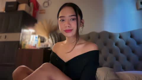 Snapshot of elliesee chatting on May 2, 2026, 3:55 am ellie online show from May 2, 2026, 3:55 am