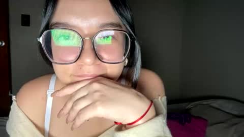 elliesweety online show from July 27, 2026, 3:24 am