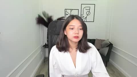 ellievensda online show from September 24, 2025, 11:24 am