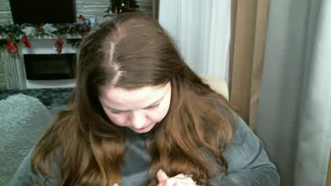 Snapshot of ellimol chatting on February 26, 2025, 3:52 pm EliMoL online show from February 26, 2025, 3:52 pm