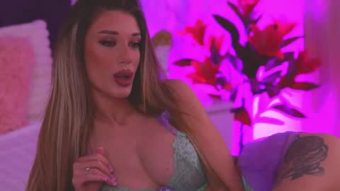 EllinaNuria online show from March 14, 2026, 4:56 pm