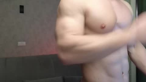 Snapshot of elliot_muscle04 chatting on February 28, 2026, 3:46 pm elliot_muscle04 online show from February 28, 2026, 3:46 pm