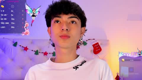 Elliot online show from December 24, 2024, 9:44 pm