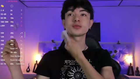 Elliot online show from September 18, 2025, 2:08 pm