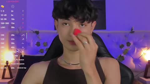 Elliot online show from September 19, 2025, 2:07 pm
