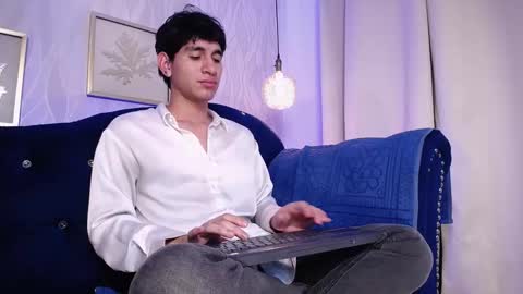 Elliot online show from January 13, 2026, 11:32 pm