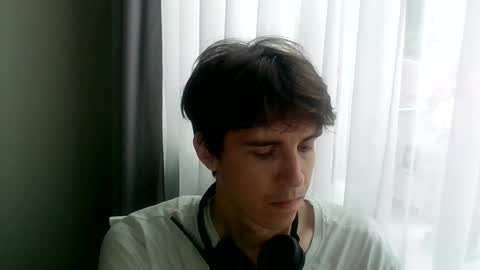 Elliot Damri online show from June 26, 2026, 3:16 pm