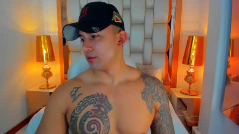 E L L I O T    V E L E Z online show from December 8, 2024, 12:19 pm