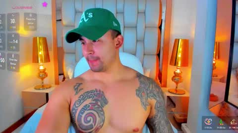 E L L I O T    V E L E Z online show from December 2, 2025, 8:48 pm