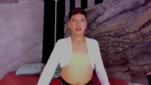 Ellis  online show from October 5, 2025, 3:38 am