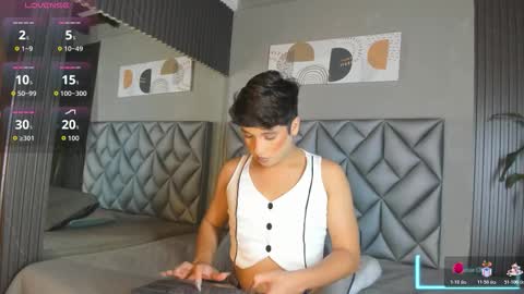 Ellis  online show from November 2, 2025, 12:02 am