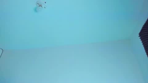 Ellope online show from October 26, 2025, 11:09 pm