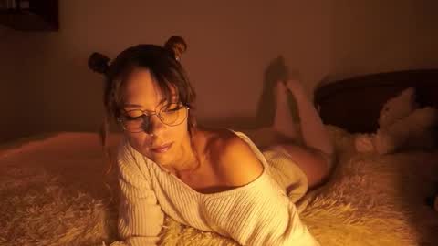 Snapshot of elly_fry chatting on October 18, 2025, 5:35 pm Art Place online show from October 18, 2025, 5:35 pm