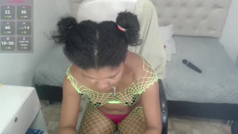 Elly online show from October 31, 2025, 9:49 pm