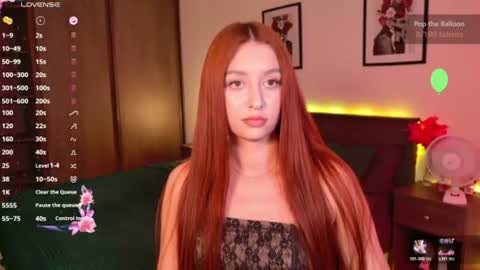 Snapshot of ellypeach chatting on June 18, 2026, 11:58 am EllyPeach online show from June 18, 2026, 11:58 am