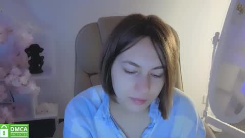 elma_lily online show from September 27, 2025, 6:18 am