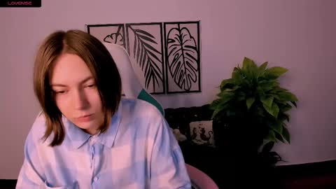 elma_lily online show from October 11, 2025, 5:50 am