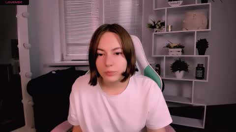 elma_lily online show from October 16, 2025, 5:19 am