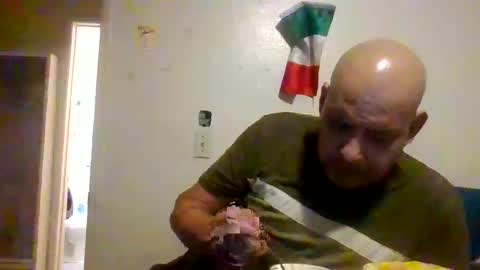 elmario24 online show from October 13, 2025, 8:47 am