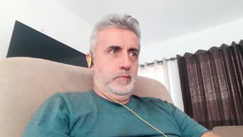 fer online show from February 14, 2025, 7:02 pm