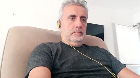 fer online show from September 21, 2025, 4:19 pm