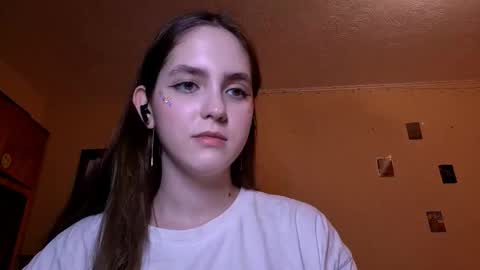 Snapshot of elmeraurora chatting on February 28, 2026, 1:12 pm Kate online show from February 28, 2026, 1:12 pm