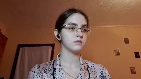 Kate online show from April 3, 2026, 11:08 am