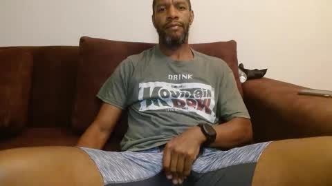 My name is Elmore. Please say hello I like to chat with you. If you have requests or dirty talk please use tip online show from February 19, 2025, 2:55 am