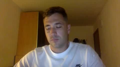 Namelezz elnamelez online show from September 18, 2025, 8:11 pm