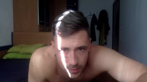 Namelezz elnamelez online show from September 20, 2025, 8:48 am