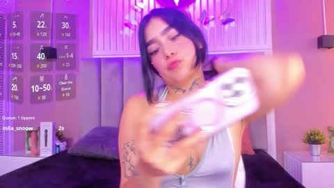 Elodie  online show from September 9, 2025, 7:57 pm