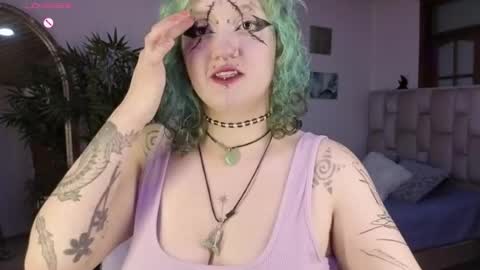 Snapshot of eloisee_ chatting on April 21, 2026, 8:34 pm Eloise . online show from April 21, 2026, 8:34 pm