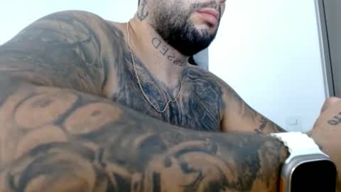 elosocazador online show from February 7, 2025, 9:04 pm