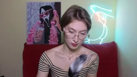 elsaangel online show from June 20, 2026, 7:44 am