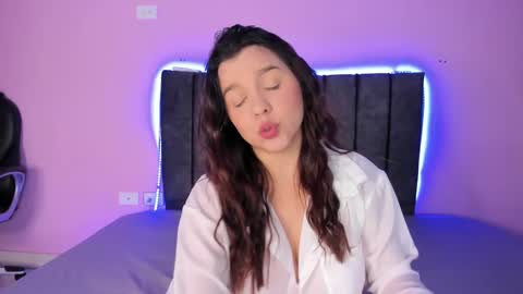 Elsa online show from February 15, 2025, 9:26 pm