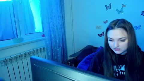 Elsa online show from November 8, 2025, 10:04 am