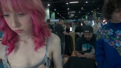 ELS online show from April 10, 2026, 10:14 pm